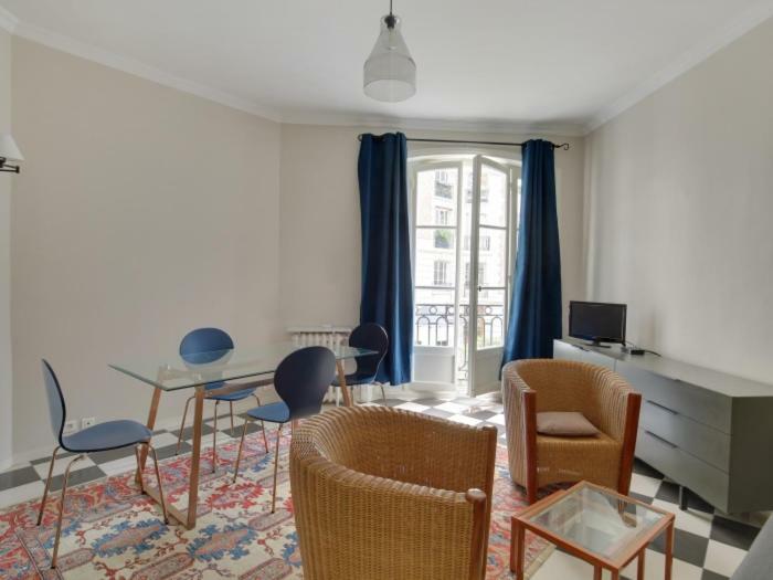 4 People Apartment Close To Eiffel Tower By Weekome Paris Exterior photo